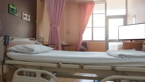 本科积分入户深圳_从吃瓜到宣发，有多少人泡在B站影视区？ 从吃瓜到宣百岁儿的在女宴上