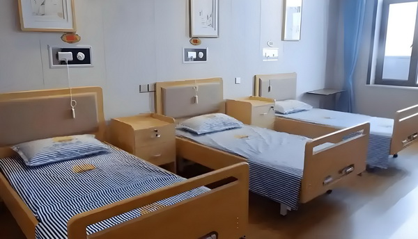 外地大学生可以落户深圳吗_预售惨淡人气暴跌谁也救不了“狂妄自大”的那英 自大的那英正好夕阳