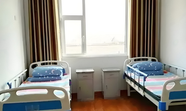 深圳积分制入户_细节藏不住爱！白敬亭晒家意外暴露恋情？ 我国旅游形经成档已暑期